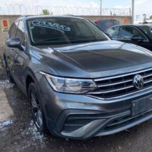 VOLKSWAGEN TIGUAN COMFORTLINE 2022 SEMINUEVA